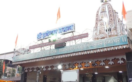 Shani Shingnapur Temple | शनिशिंगणापूर देवस्थान बर्फी प्रसाद प्रक्रियेत मोठा बदल; मक्तेदारी संपुष्टात, विक्रीत वाढ..